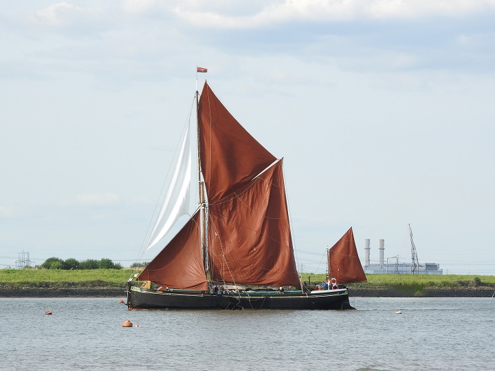 Sailing barge Pudge